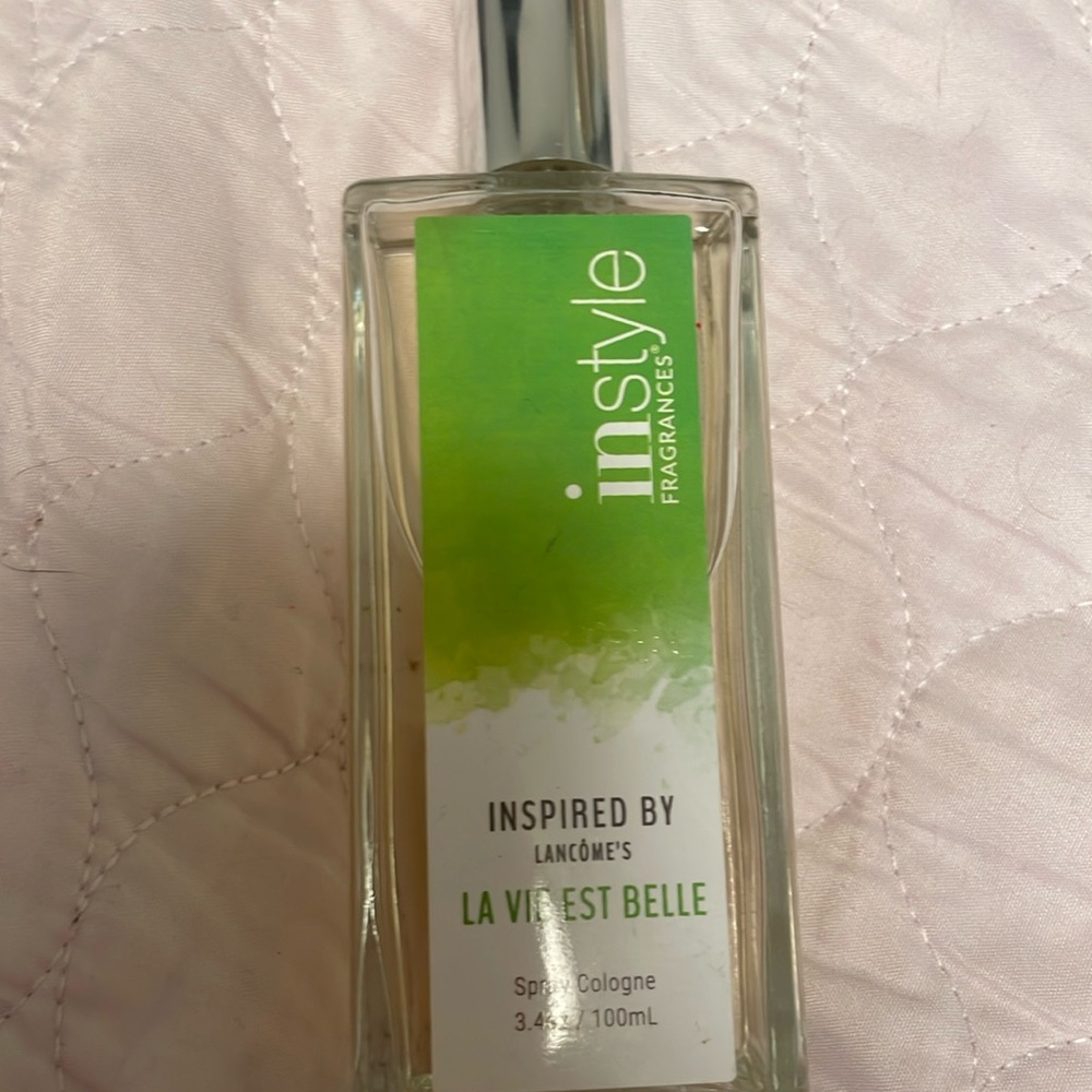 Instyle brand name la vie et belle perfume 3.4 oz used once